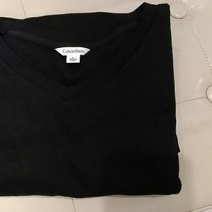 Calvin Klein V neck long sleeve shirt